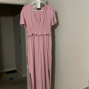 Super cute lulus ruffle midi dress